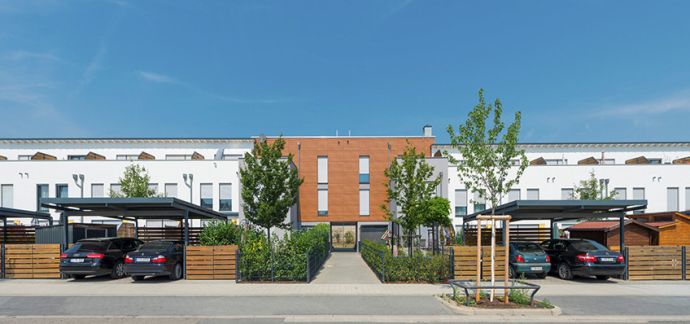 Frankfurt Riedberg, Sunline - Bild 1