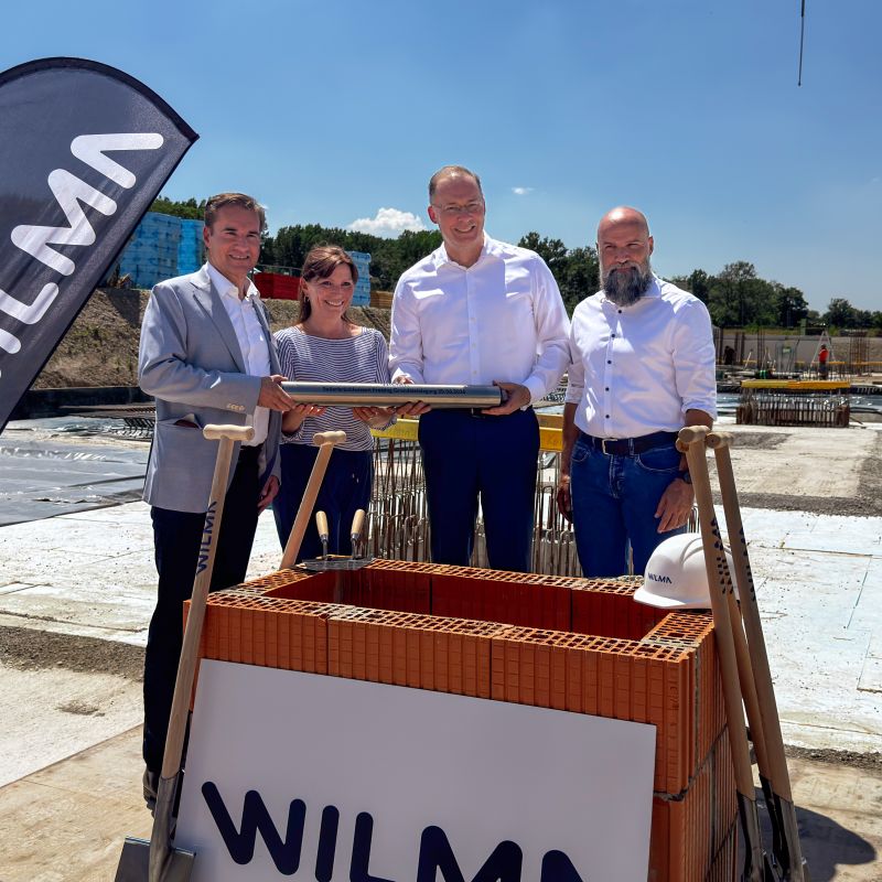 Pressebild - Grundsteinlegung der WILMA Immobilien-Gruppe, Region Bayern für das Projekt „Seilerbrücklwiesen“ in Freising