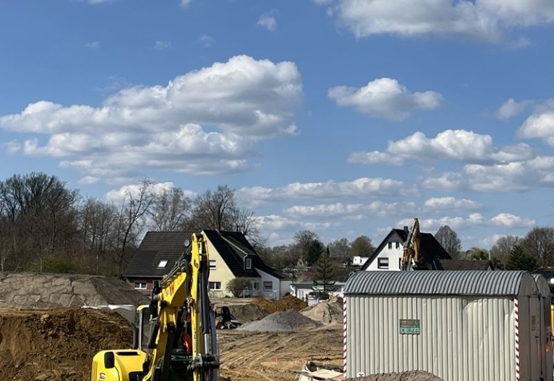 Baustart AM RAUHEN HOLZ