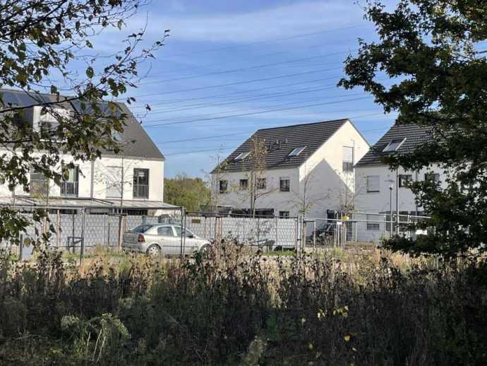 Köln-Wahn, AM KRAUSBAUM - Bild 3